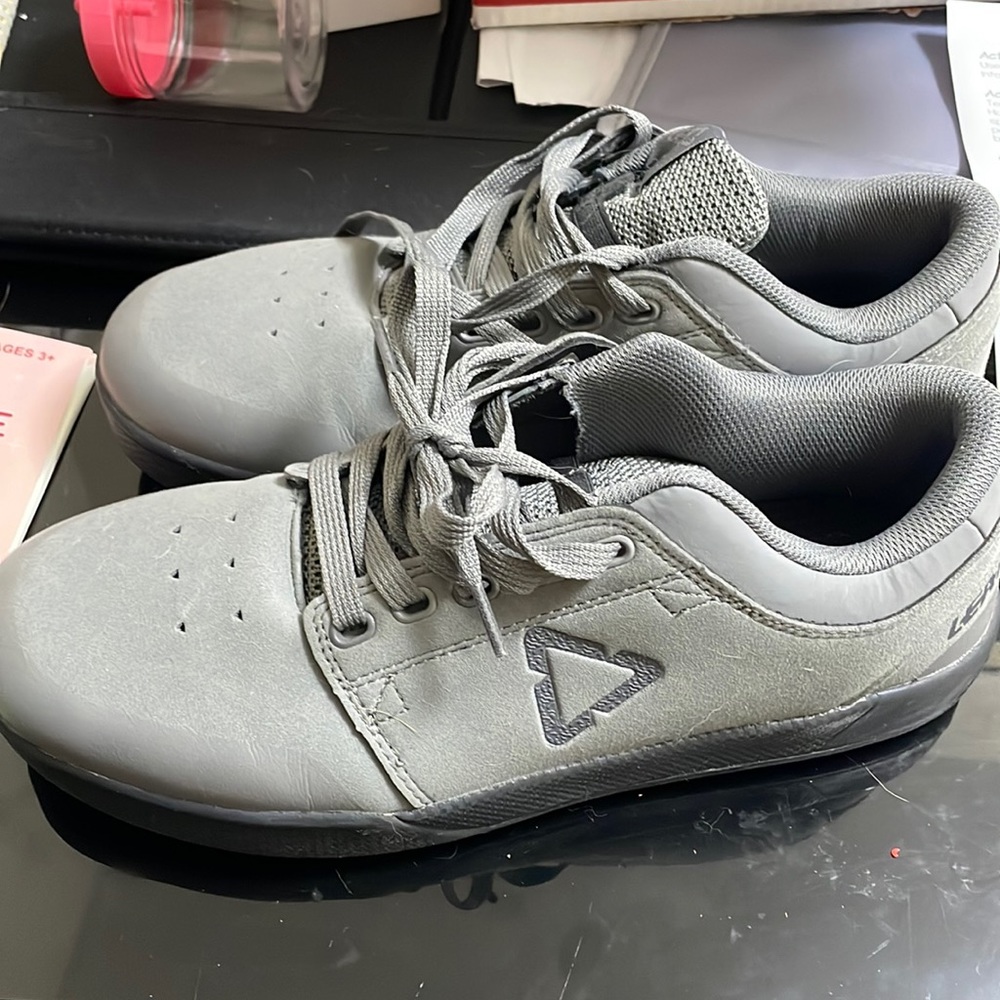 New mens leatt mountain bike shoes in grey